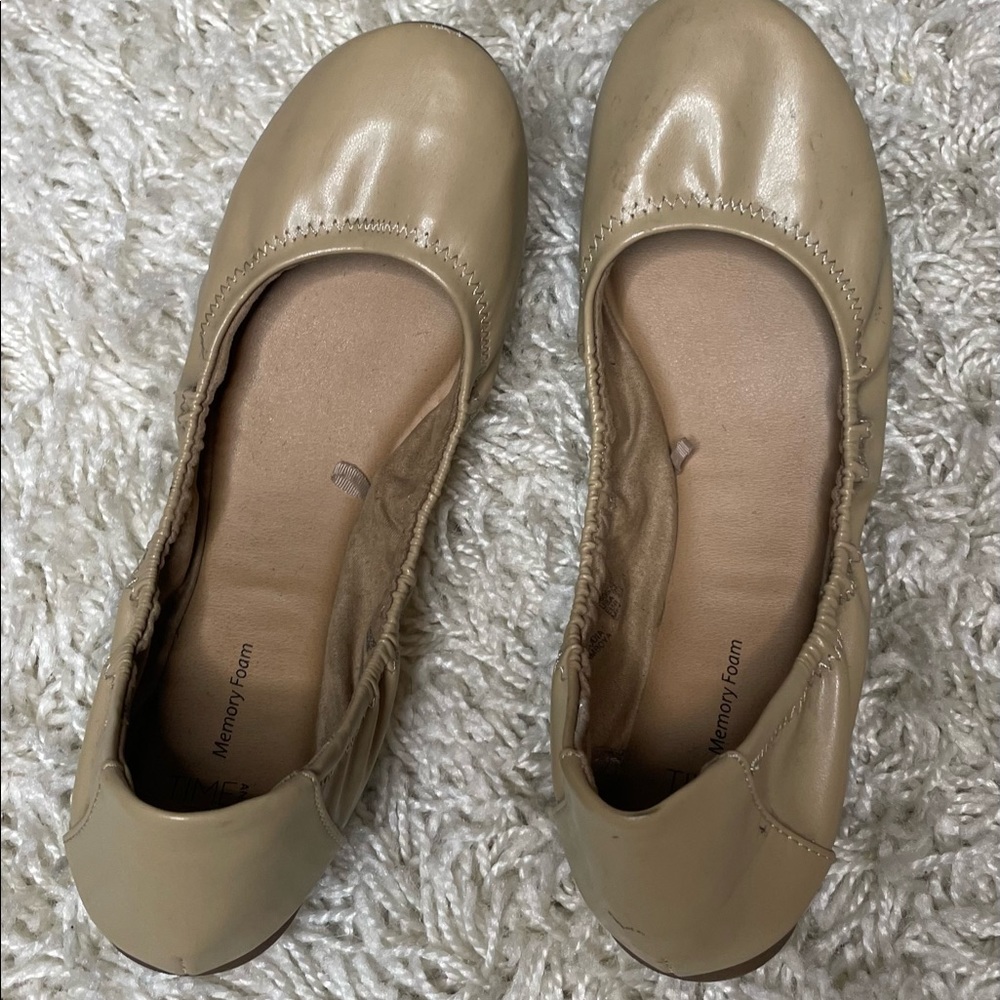 Nude Ballet Flats